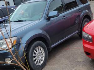 Blue 2011 Mercury Mariner