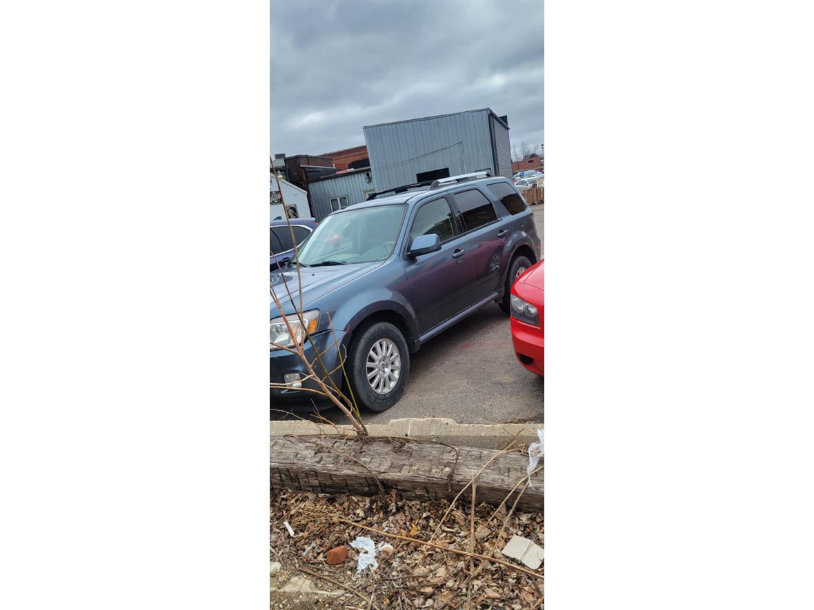2011 Mercury Mariner for sale by owner in Le Center