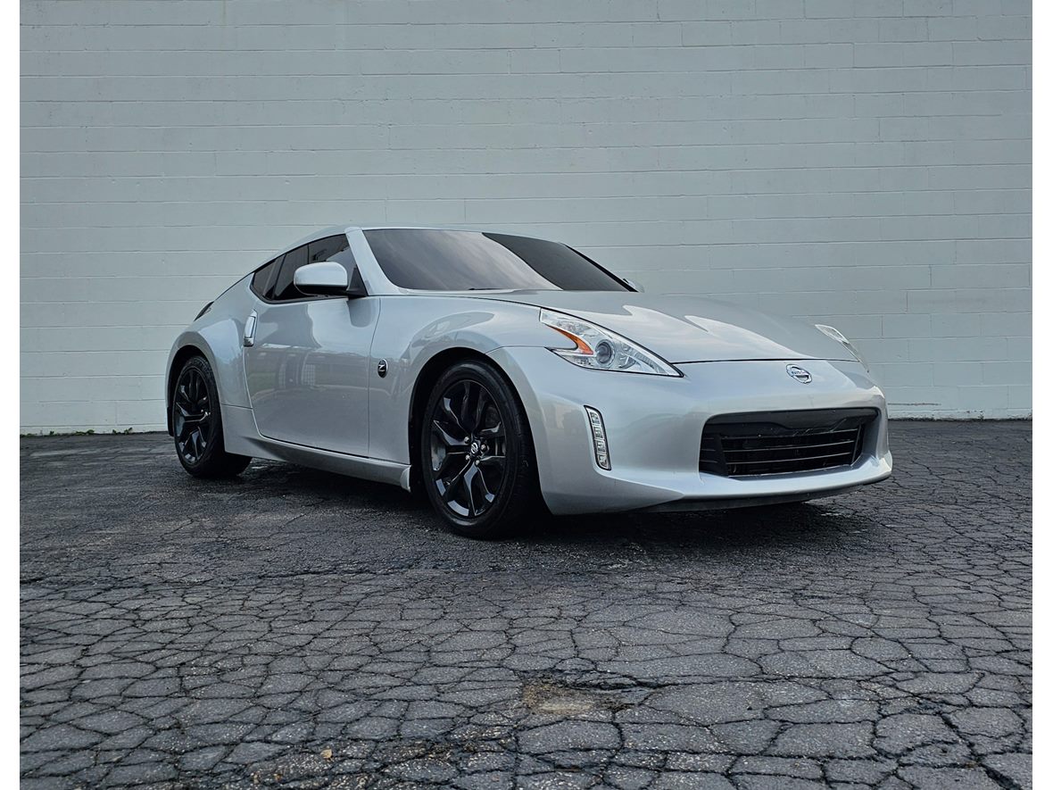 2016 Nissan 370Z for sale by owner in Pacific