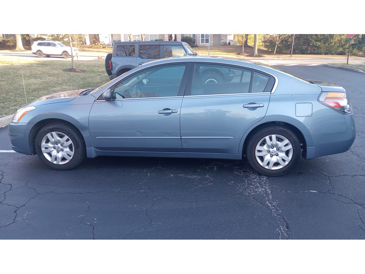 2010 Nissan Altima for sale by owner in West Chester