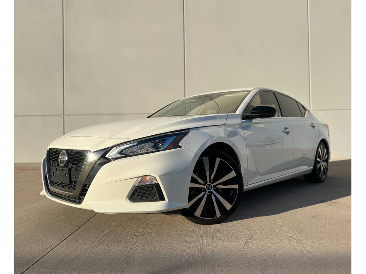 2022 Nissan Altima for sale by owner in Los Angeles