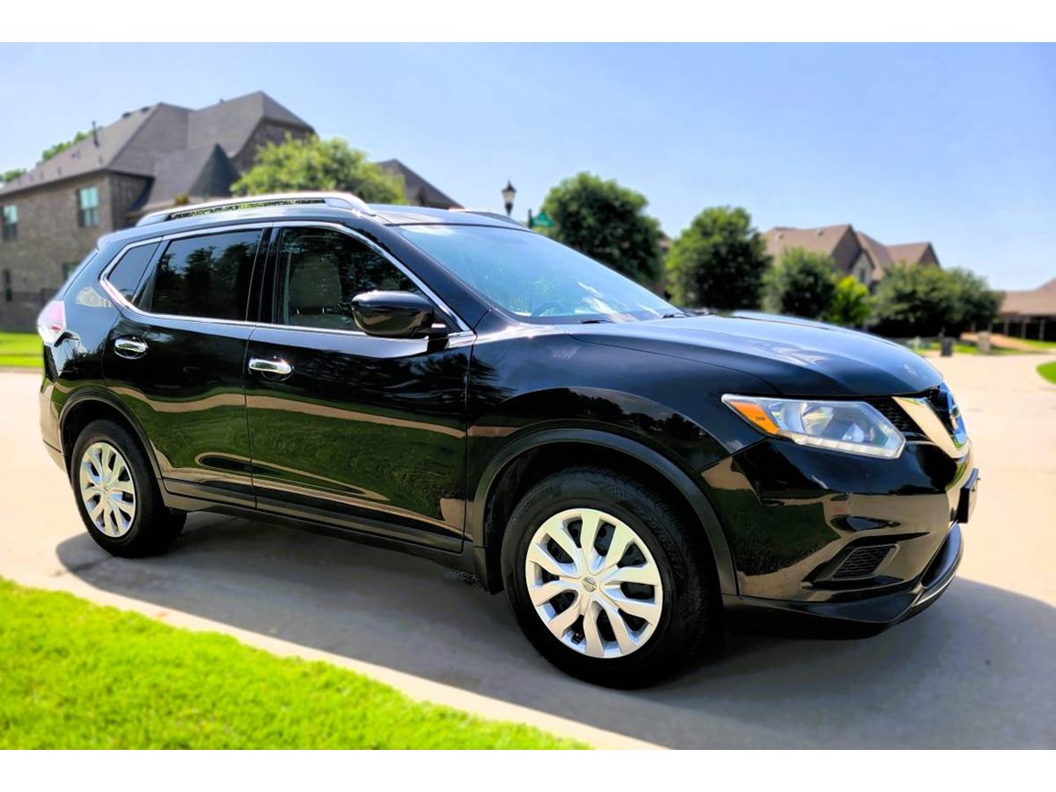 2016 Nissan Rogue Sport for sale by owner in Fenn