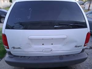 White 1999 Plymouth Grand Voyager