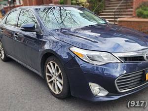 Blue 2014 Toyota Avalon