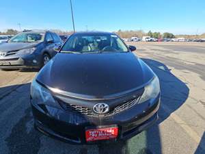 Black 2012 Toyota Camry SE
