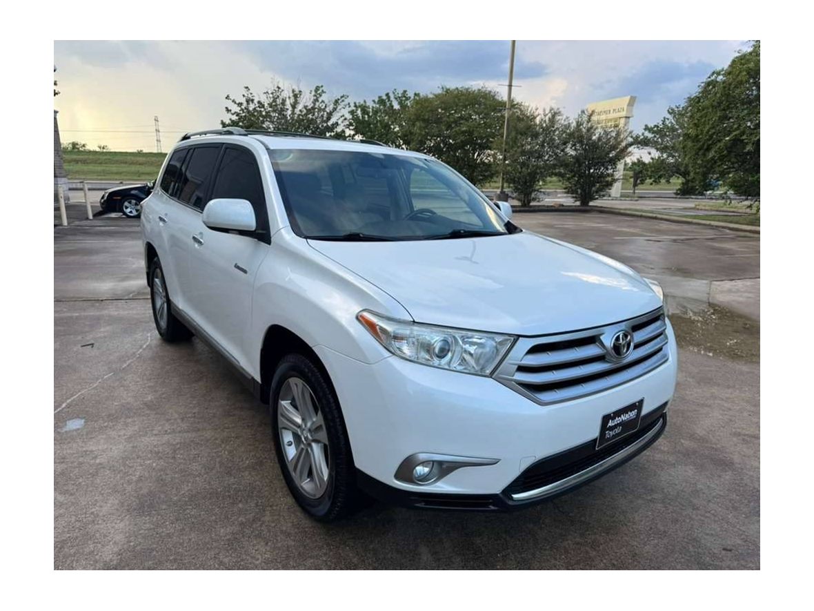 2013 Toyota Highlander for sale by owner in Reno