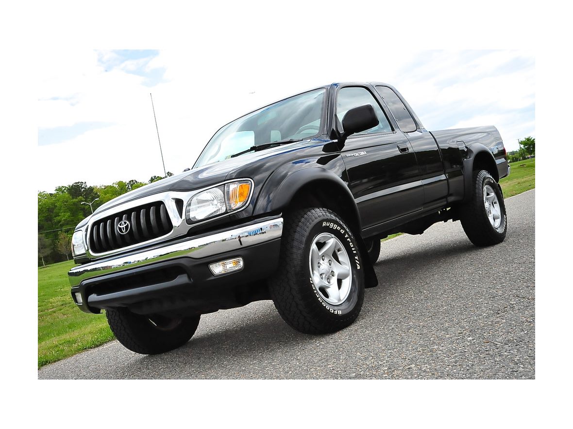 2003 Toyota Tacoma for sale by owner in Los Angeles