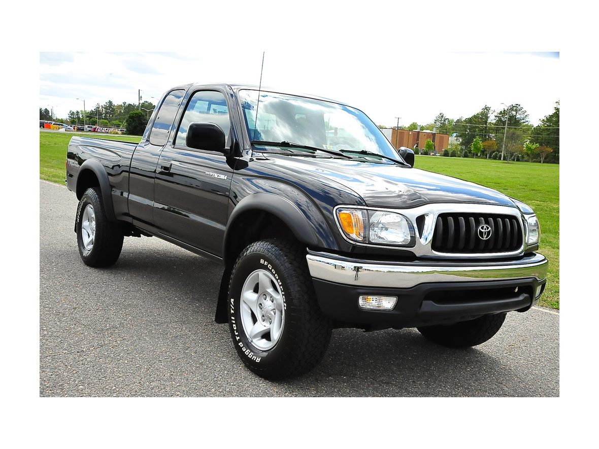 2003 Toyota Tacoma for sale by owner in Denver