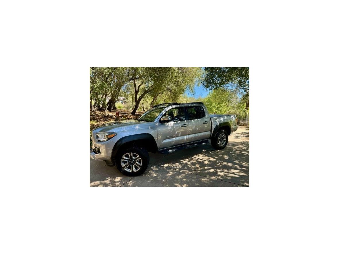 2017 Toyota Tacoma for sale by owner in Los Angeles