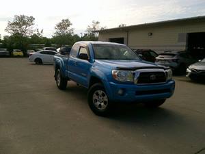 Blue 2005 Toyota Tacoma V6
