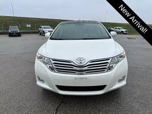 White 2009 Toyota Venza