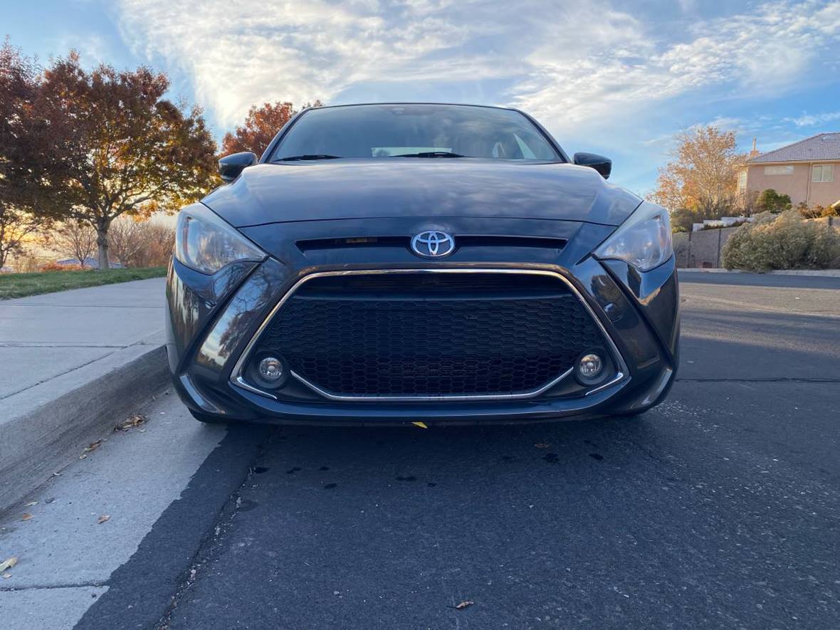 2020 Toyota Yaris for sale by owner in San Diego