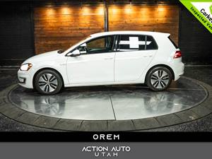 White 2016 Volkswagen e-Golf