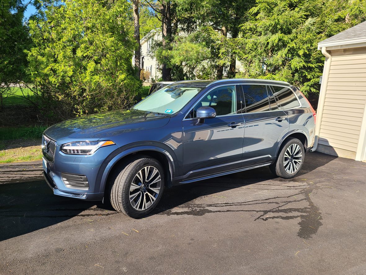 2022 Volvo XC90 for sale by owner in Newmarket