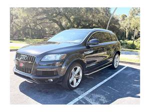 Gray 2012 Audi Q7