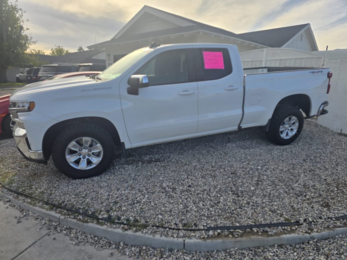 2021 Chevrolet Silverado 1500 Crew Cab for sale by owner in Las Vegas