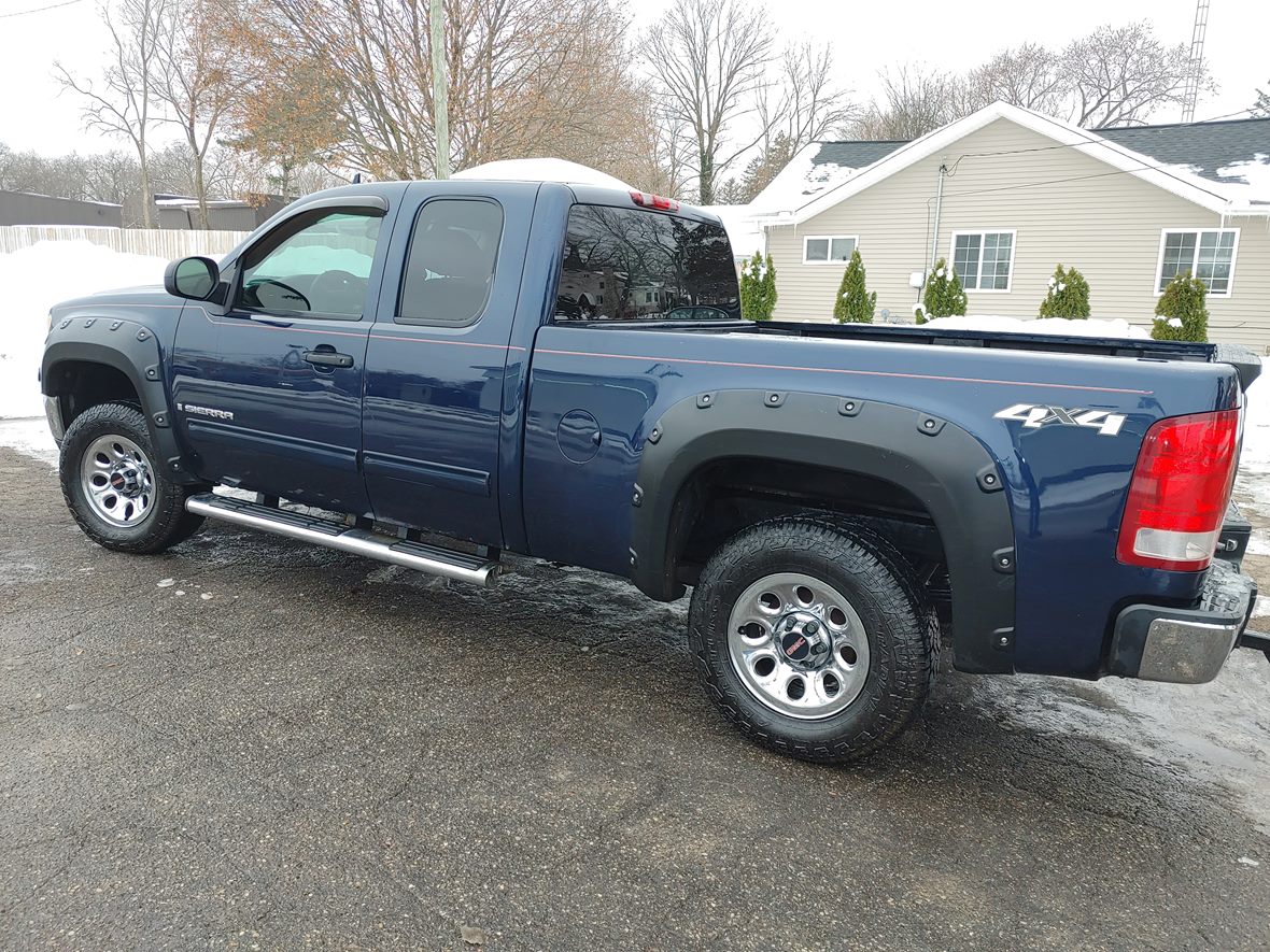 2009 GMC Sierra 1500 for sale by owner in Niles