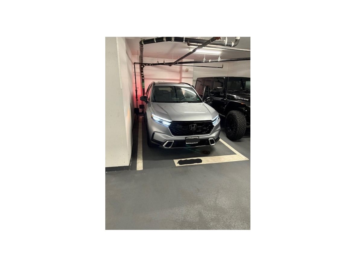 2025 Honda CR-V Hybrid for sale by owner in Washington