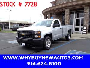 2015 Chevrolet Silverado 1500 with Silver Exterior