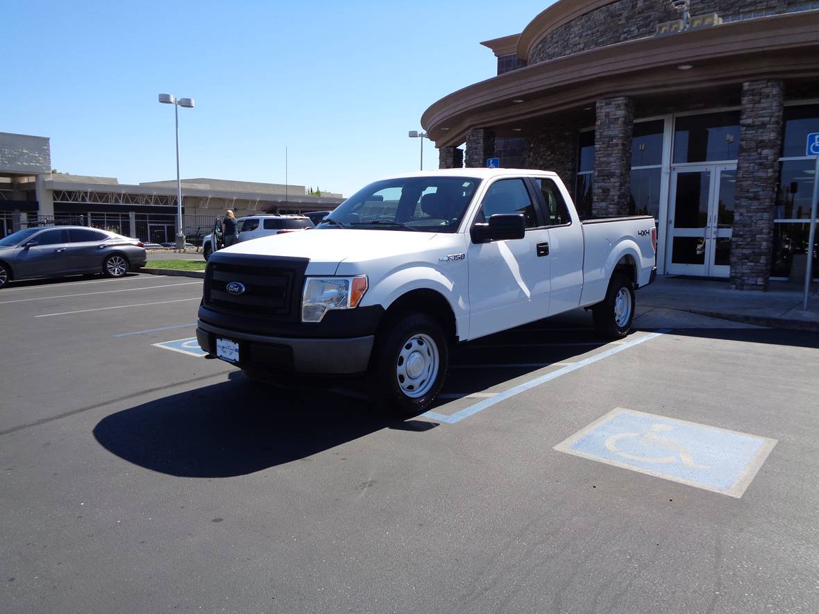 White 2014 Ford F-150 XL