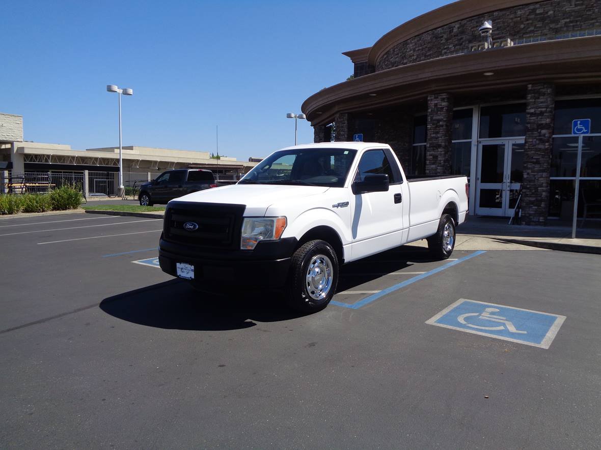 White 2014 Ford F-150 XL