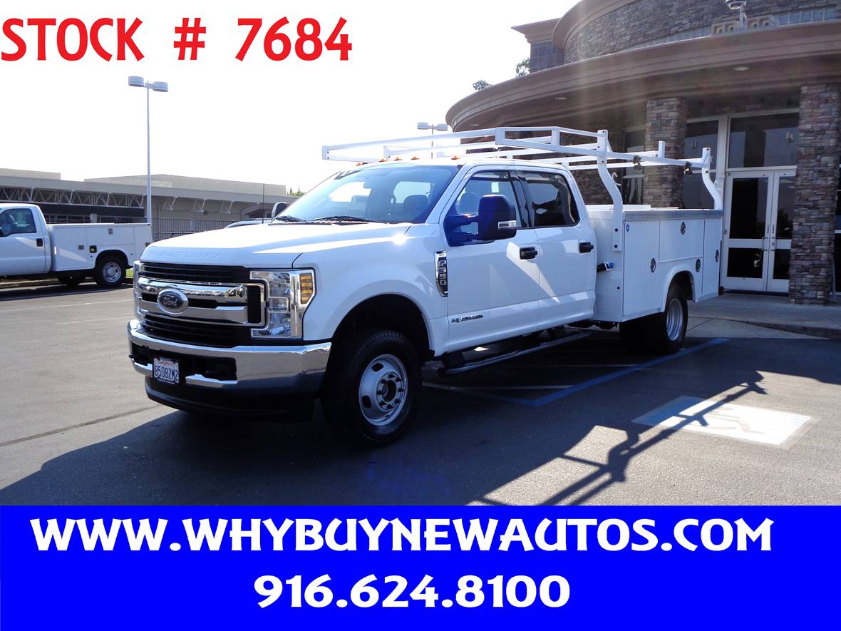 White 2018 Ford F-350 Super Duty XLT