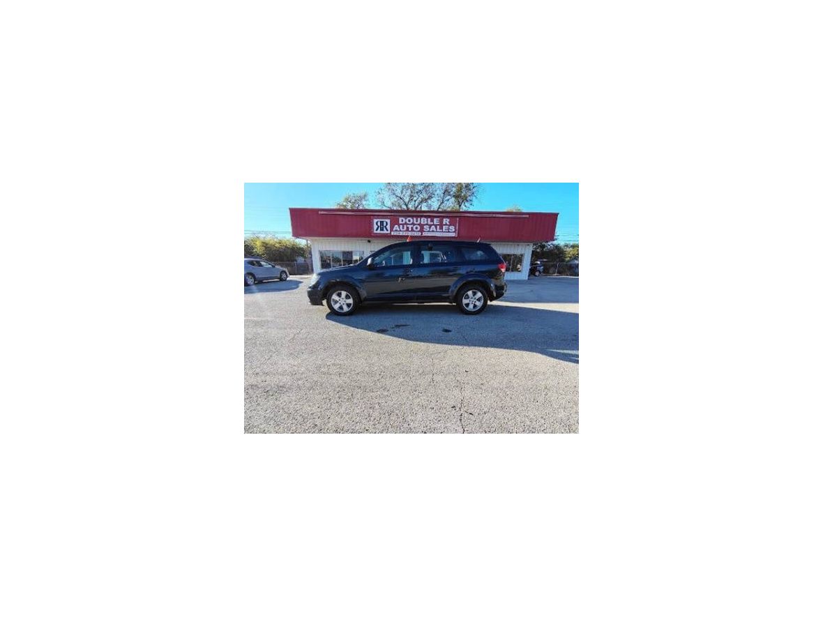 Blue 2014 Dodge Journey SE