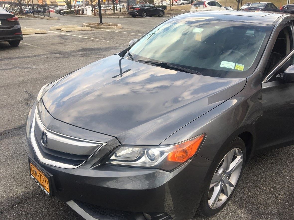 2013 Acura ILX for sale by owner in Larchmont