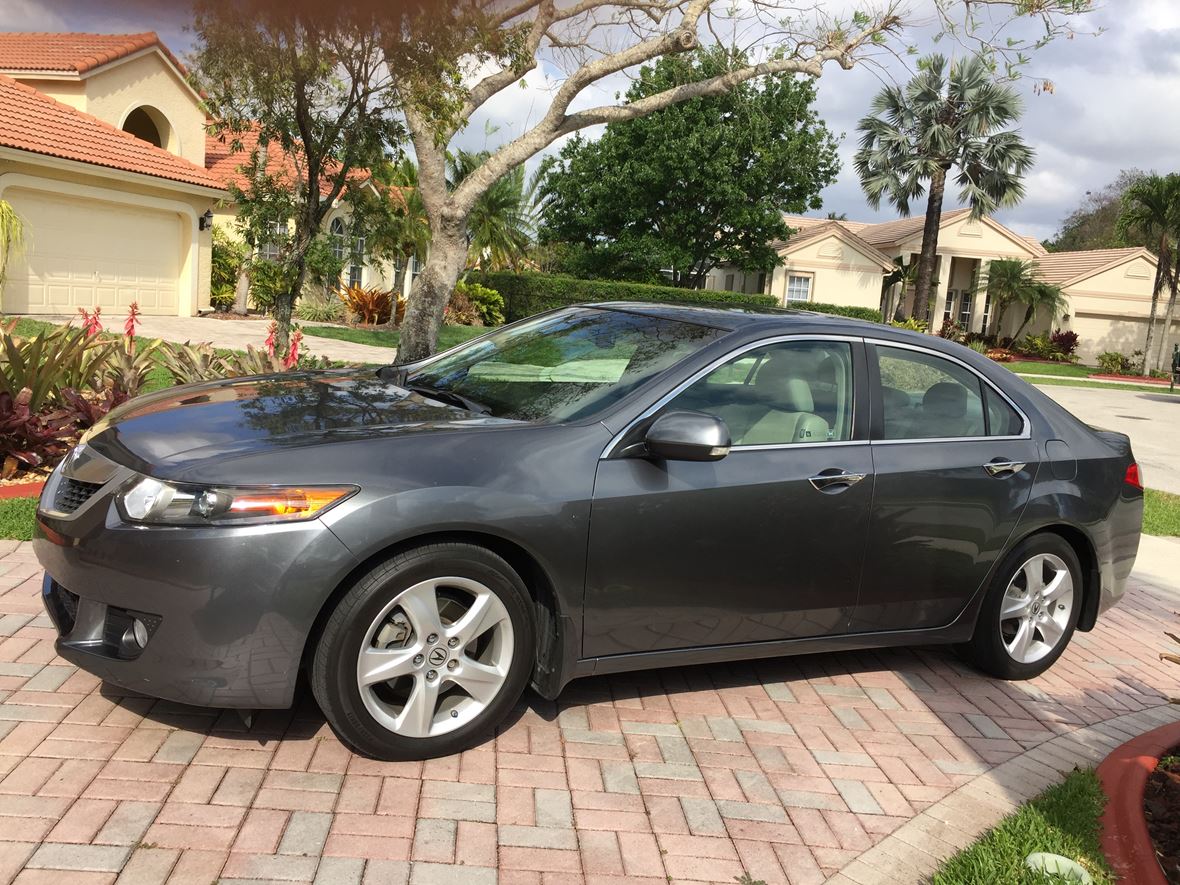 2010 Acura RSX for sale by owner in Fort Lauderdale
