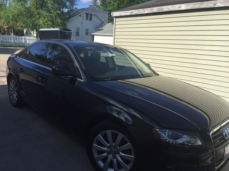 2010 Audi A4 for sale by owner in Moline