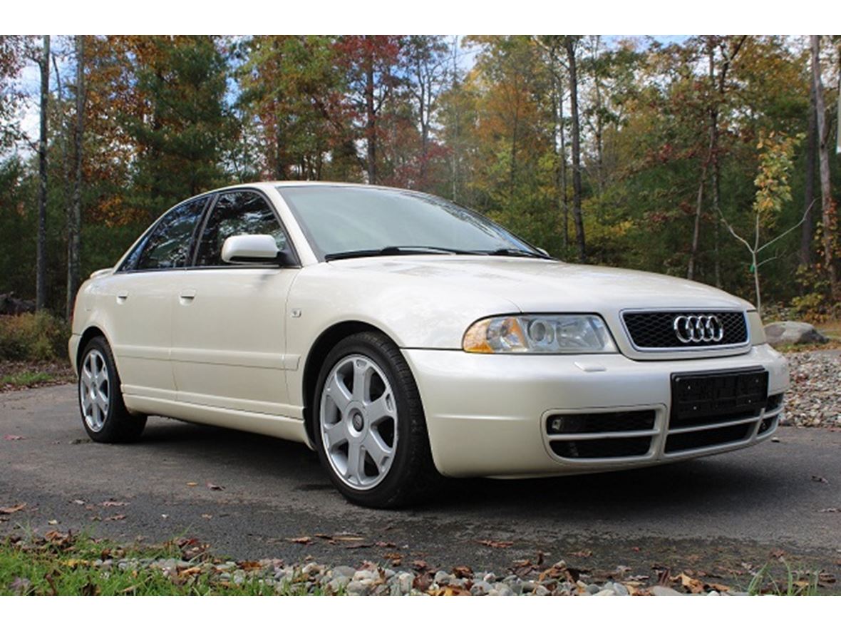 2001 Audi S4 for sale by owner in Miami