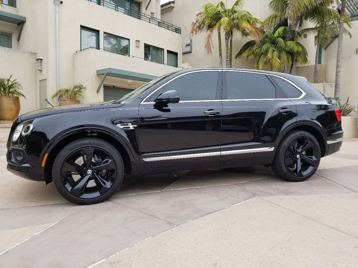 2018 Bentley Bentayga for sale by owner in La Jolla