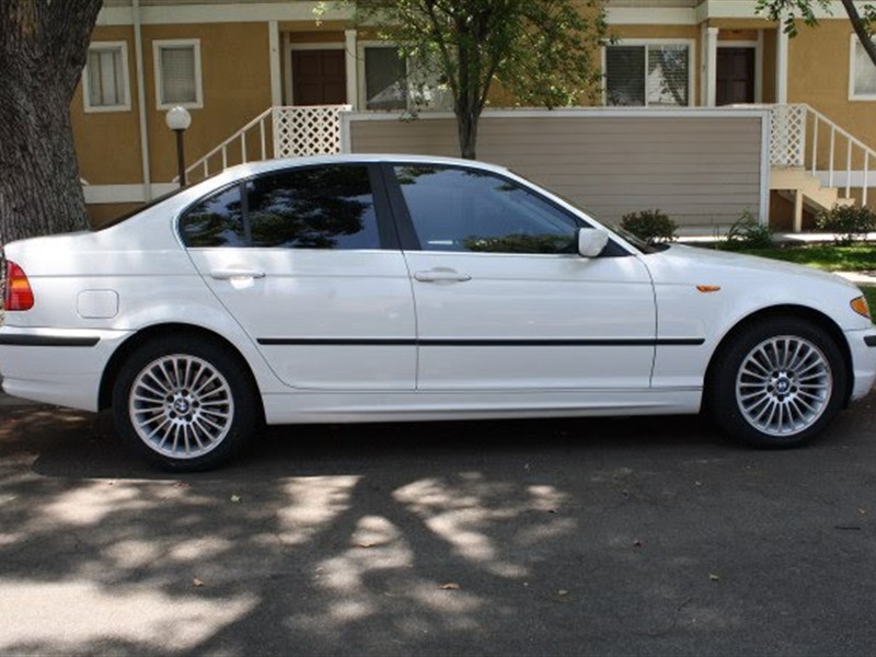2002 BMW 330xi for sale by owner in CLARKSBURG