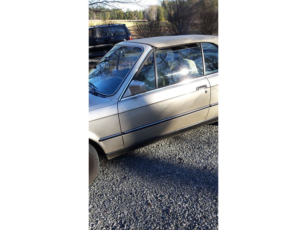 1987 BMW 3 Series for sale by owner in Reidsville