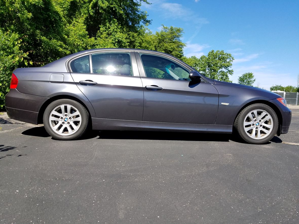 2006 BMW 3 Series for sale by owner in Grand Rapids