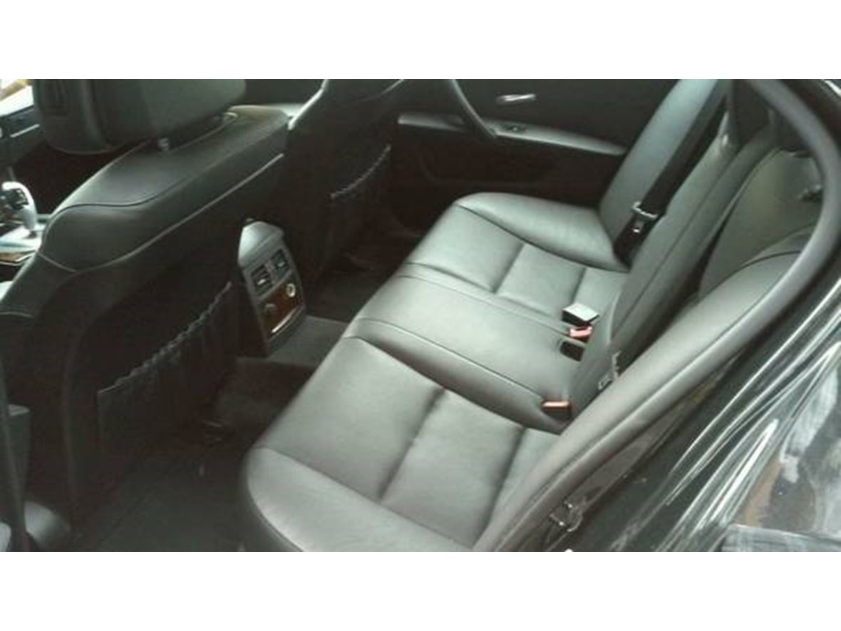 2010 BMW 3 Series for sale by owner in Quincy