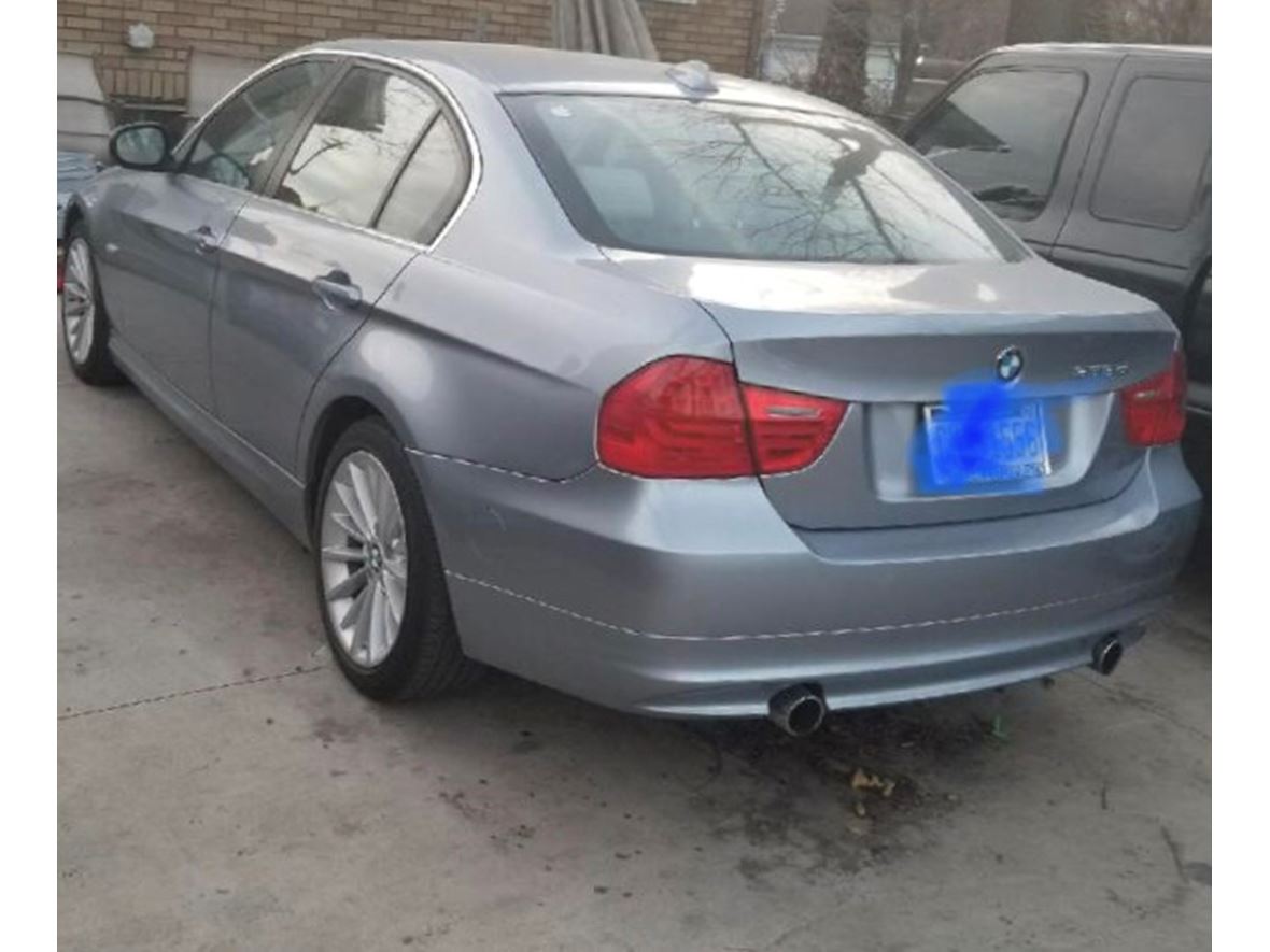 2011 BMW 3 Series for sale by owner in Detroit