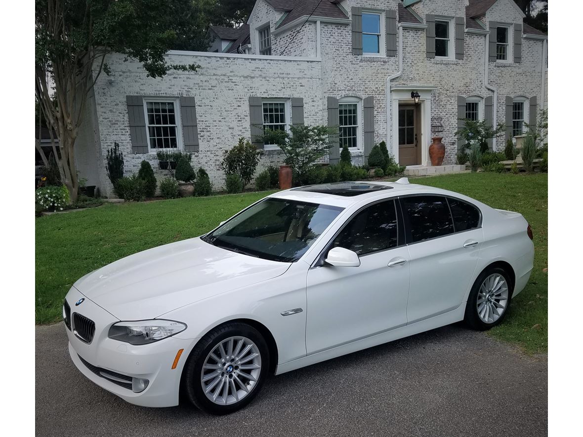 2011 BMW 5 Series for sale by owner in Humboldt