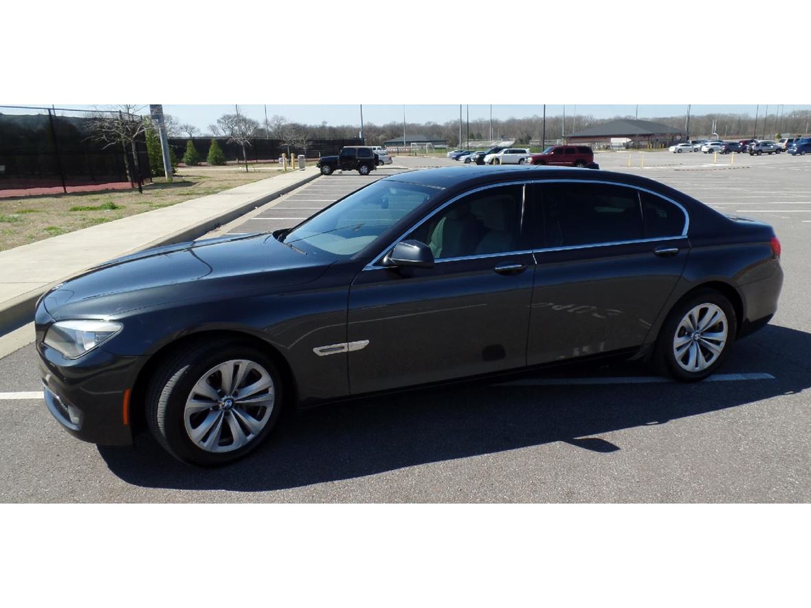 2011 BMW 7 Series for sale by owner in Huntsville