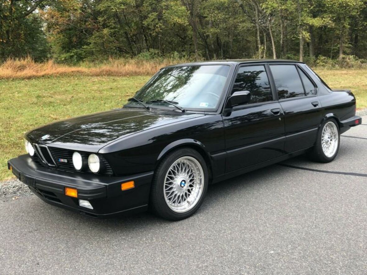 1988 BMW M5 for sale by owner in Gum Spring