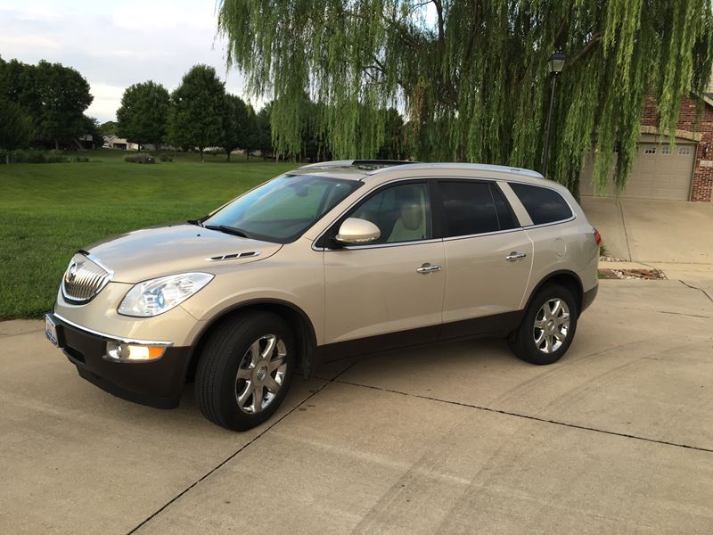 2010 Buick Enclave for sale by owner in Glen Carbon