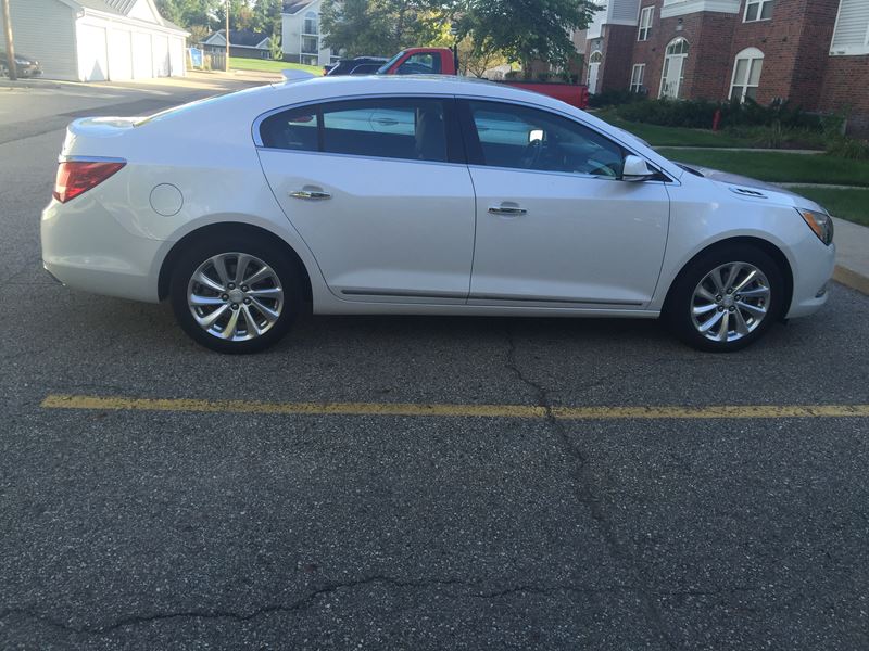 2015 Buick LaCrosse for sale by owner in Lansing