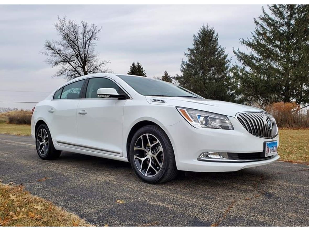 2016 Buick LaCrosse for sale by owner in Streator