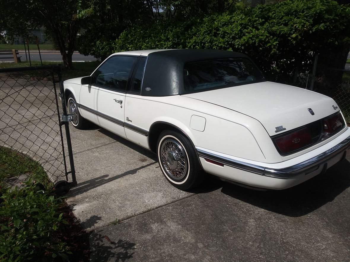 1990 Buick Riviera for sale by owner in Jacksonville