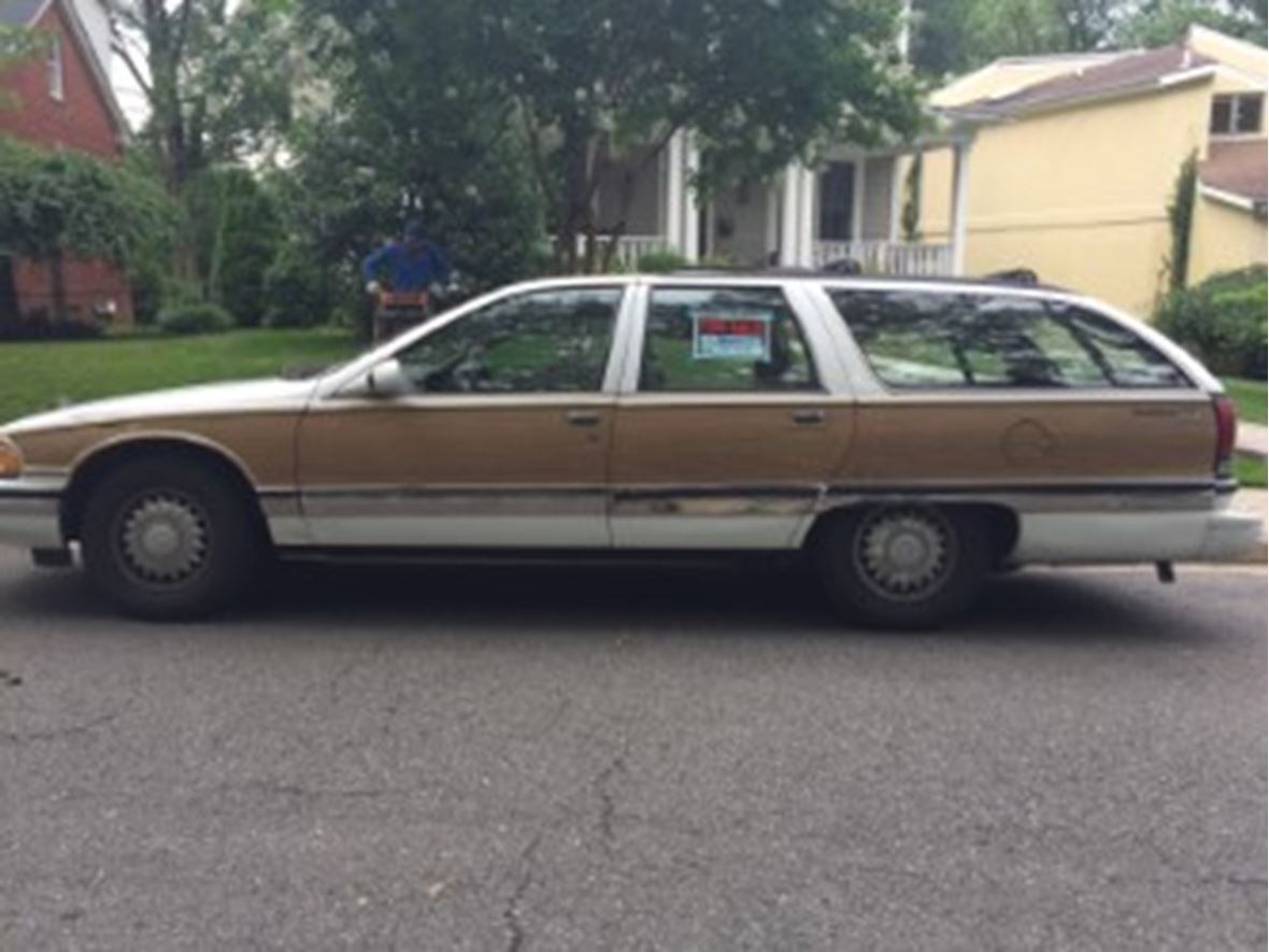 1996 Buick Roadmaster for sale by owner in Arlington