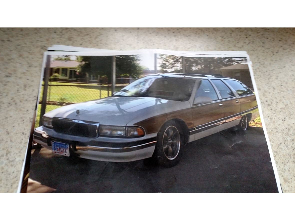 1996 Buick Roadmaster wagon for sale by owner in Shawnee