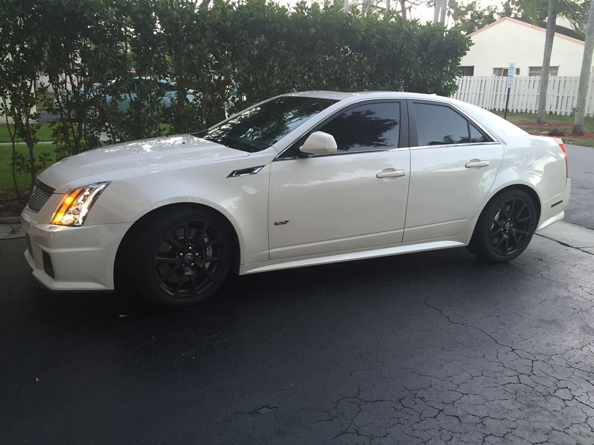 2014 Cadillac CTS-V for sale by owner in Fort Lauderdale