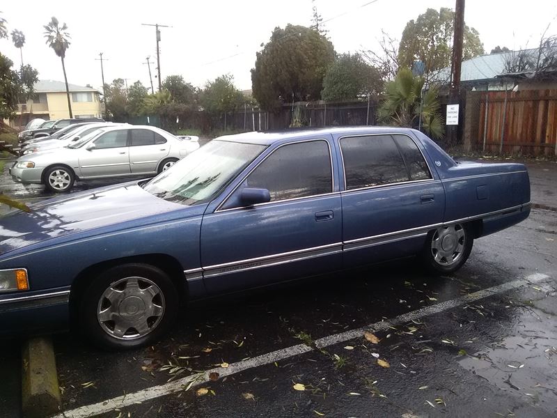 1997 Cadillac DeVille for sale by owner in Sacramento