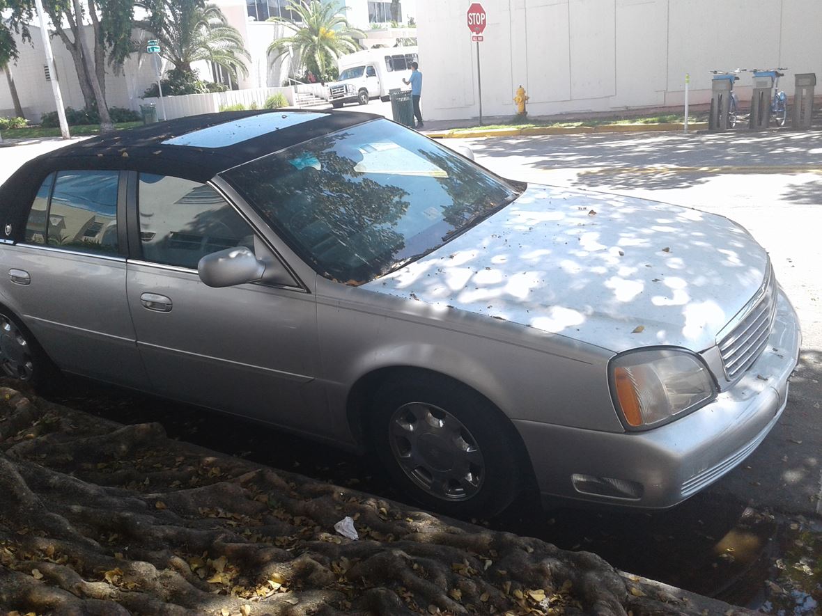 2000 Cadillac DeVille for sale by owner in Miami