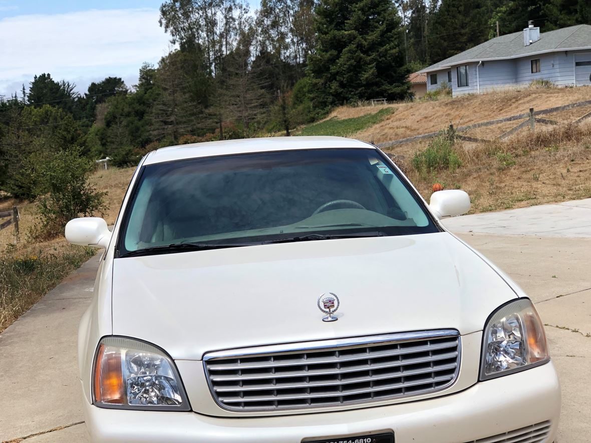 2000 Cadillac DeVille for sale by owner in Salinas